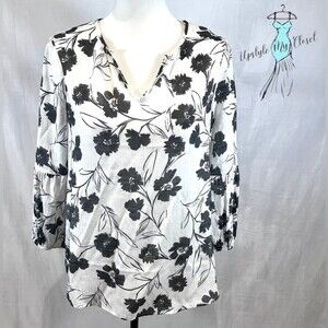 Como Blu long sleeve dark gray and white vneck floral top size medium